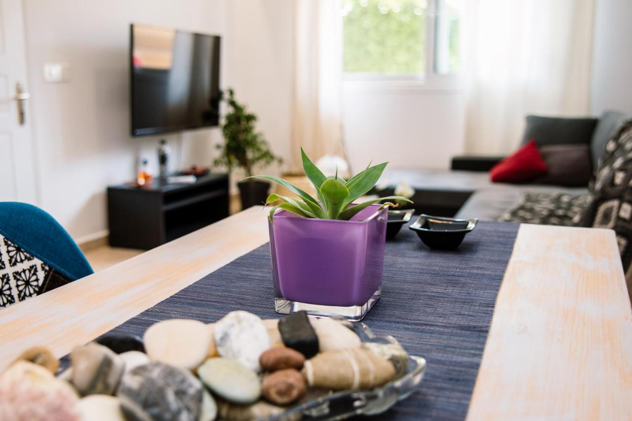 Apartment Mint Center *